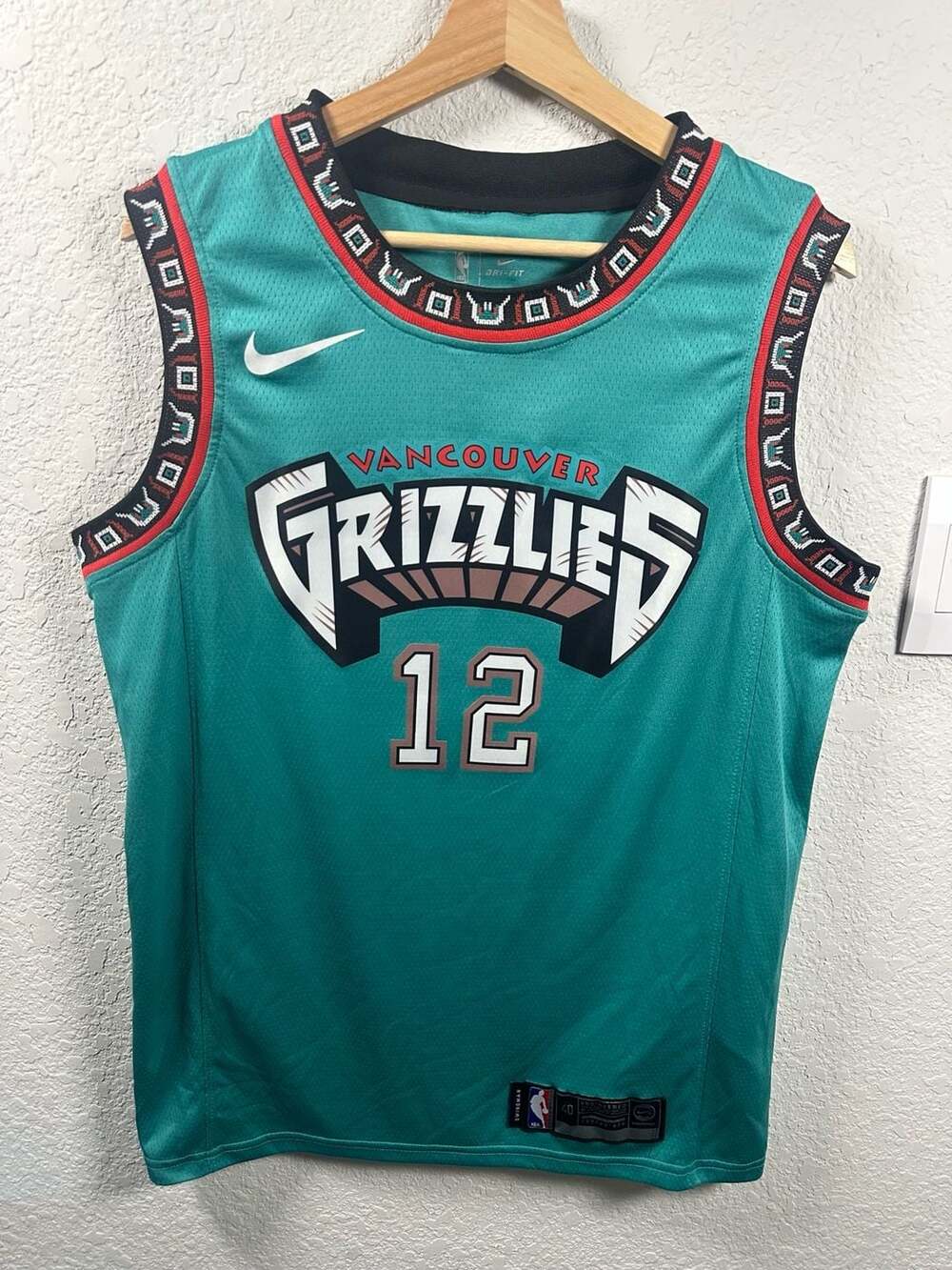 Men’s Nike Vancouver Grizzlies Ja Morant Jersey Size small 40